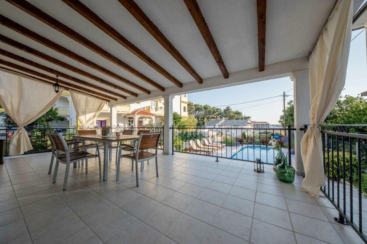 Villa Bella Banjol Екстер'єр фото
